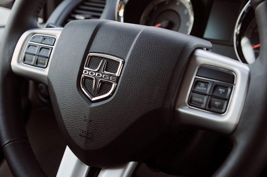  Dodge Grand Caravan 2011 года  (фото 36 из 83)